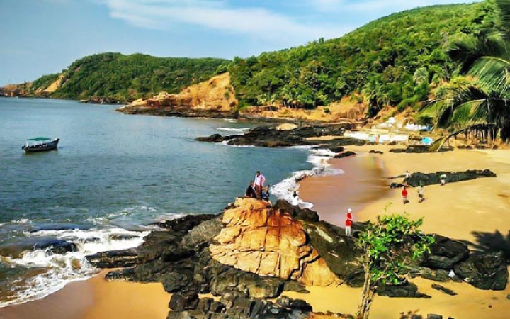 Gokarna & Murudeshwar, Karnataka - Serene beaches & majestic temple