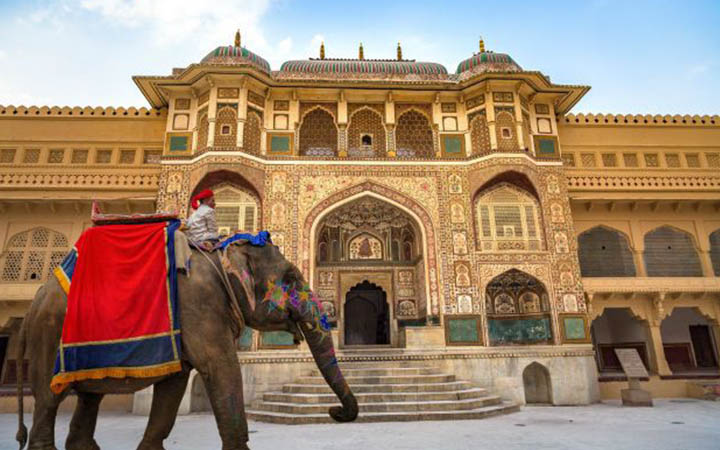 Jaipur, Rajasthan - Explore the historical beauty and vibrant culture of Jaipur