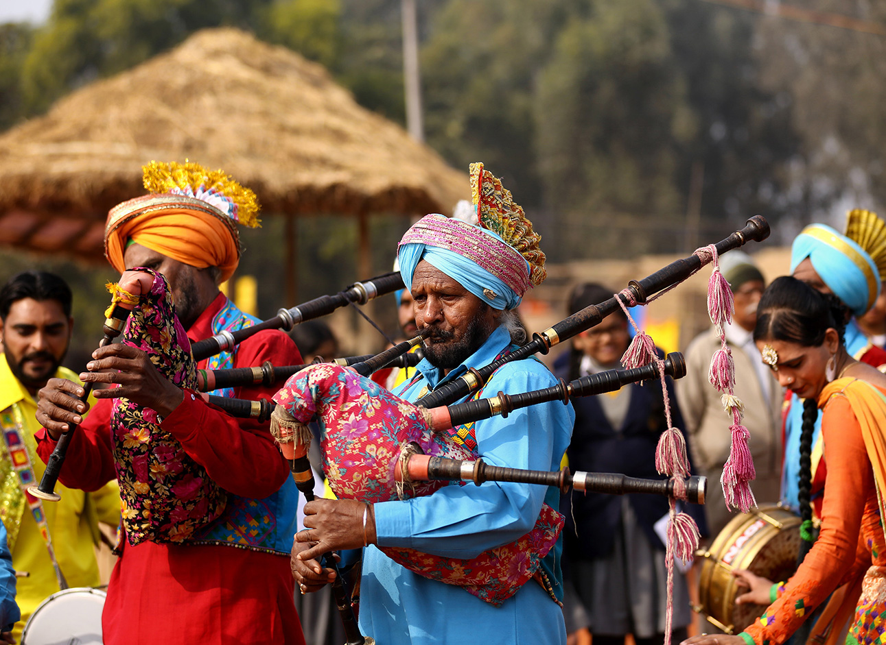Cultural Shows - Vibrant performances and rich traditions