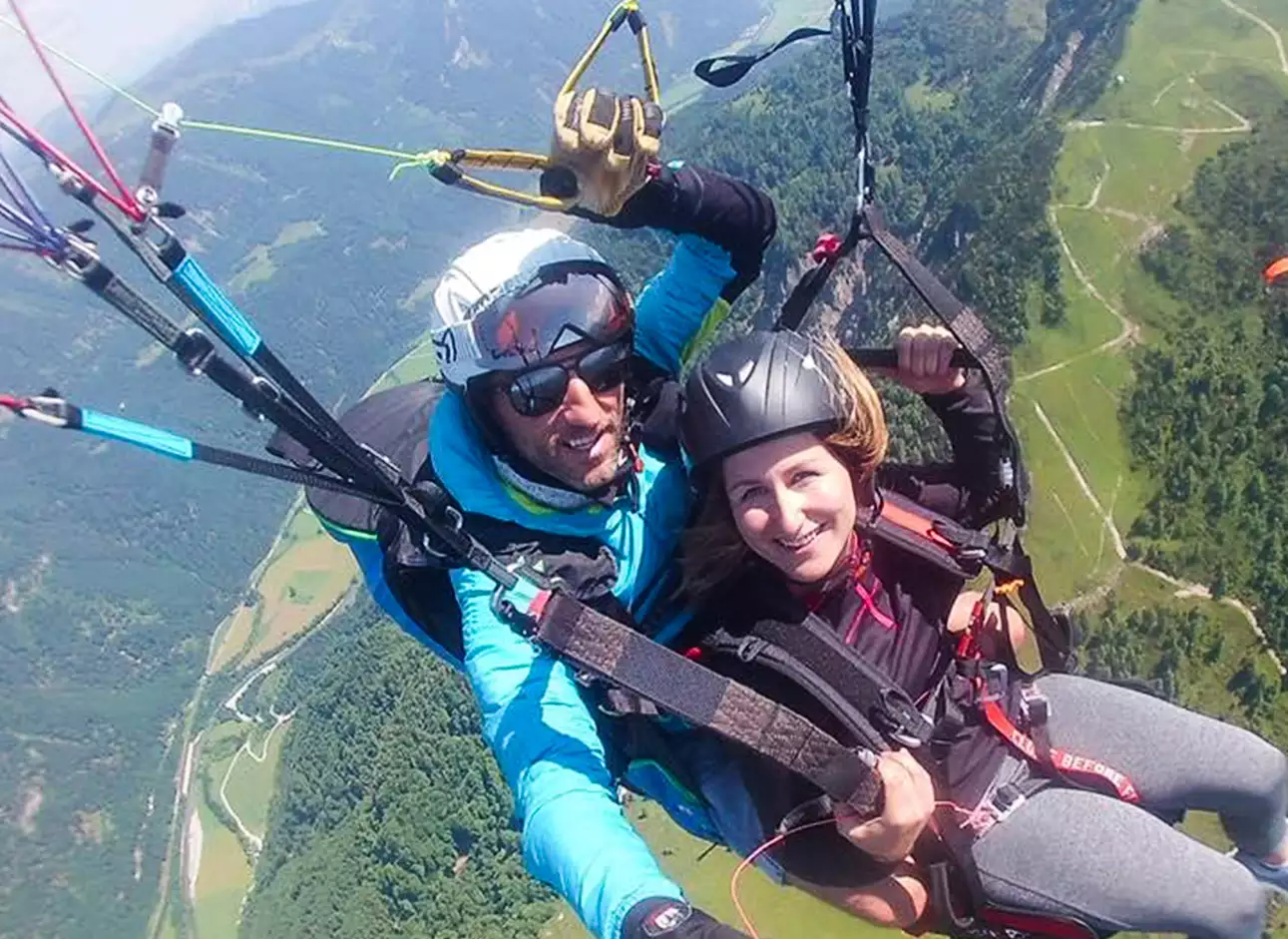 Paragliding - Soar high and experience the thrill of paragliding flights