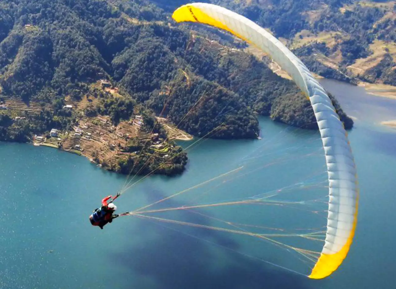 Paragliding - Soar high and experience the thrill of paragliding flights