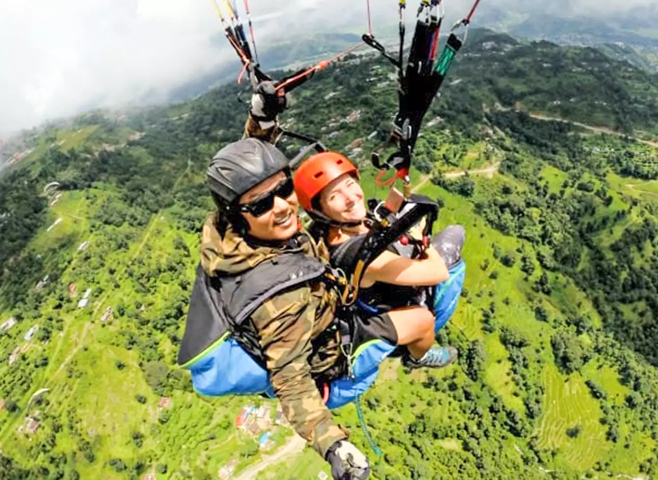 Paragliding - Soar high and experience the thrill of paragliding flights