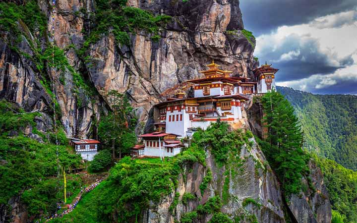 Bhutan - Magical landscapes & cultural heritage
