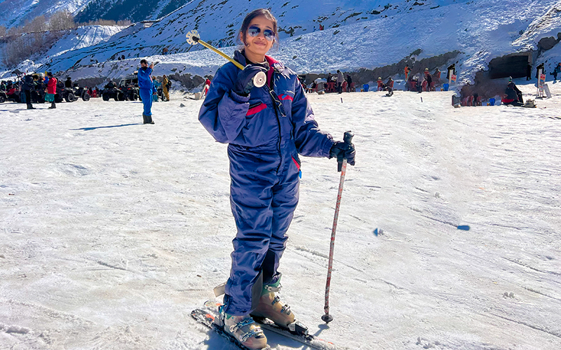 This Manali tour package allows travelers to cherish a short, and adventurous vacation.