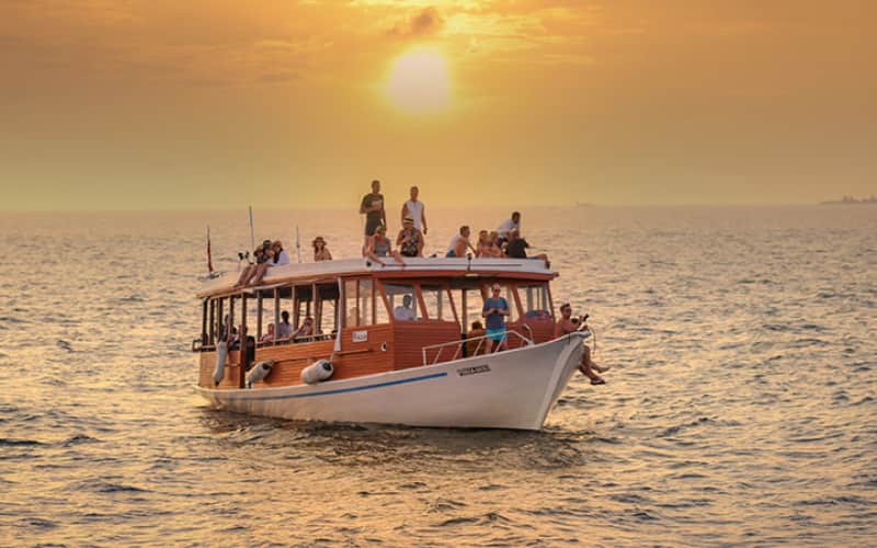 Group Tour- The Best places To Visit