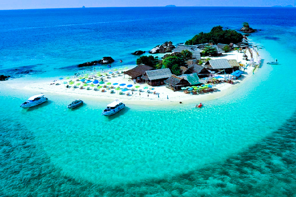 Phuket Island Beach Holiday - Relax on the stunning beaches of Phuket